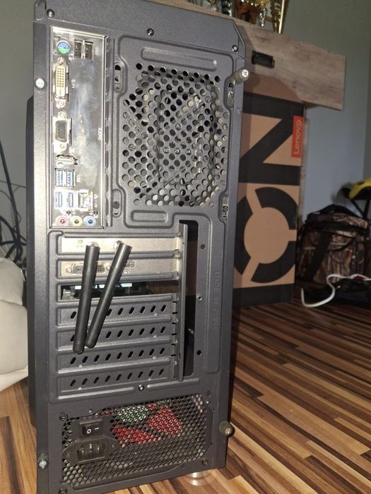 Komputer stacjonarny