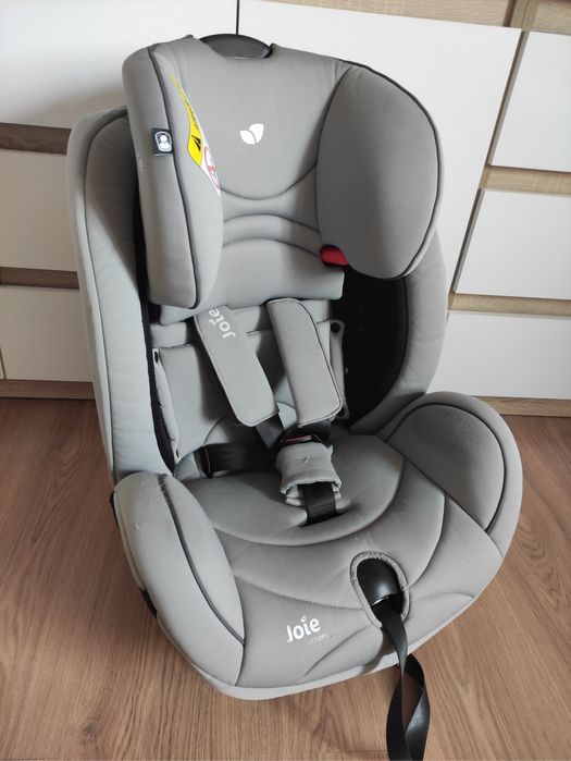 Fotelik samochodowy Joie Stages 0-25kg rwf na pasy
