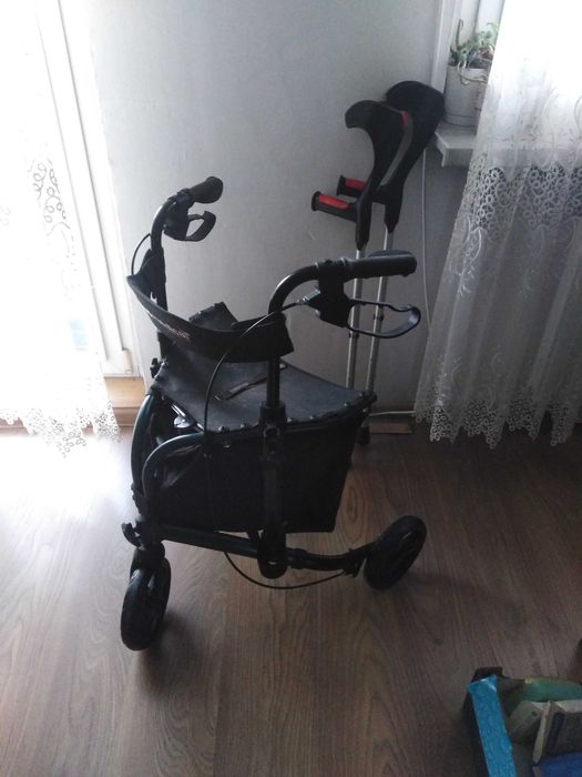 Podpórka trójkowa chodzik