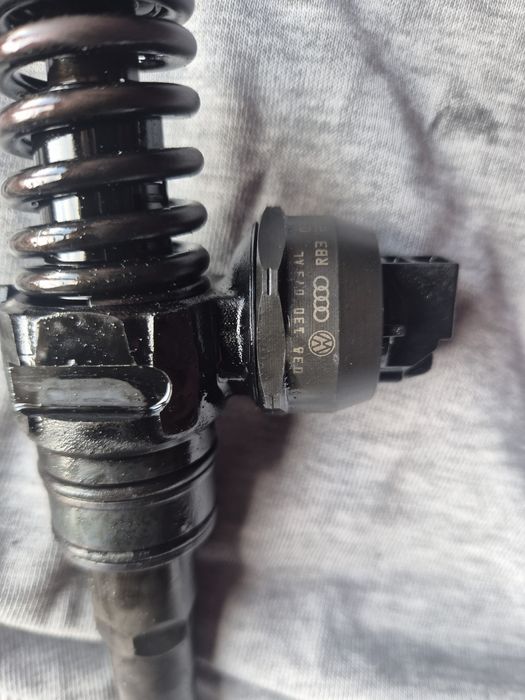 Sprzedam pompowtryski 1.9 TDI ASZ/ARL