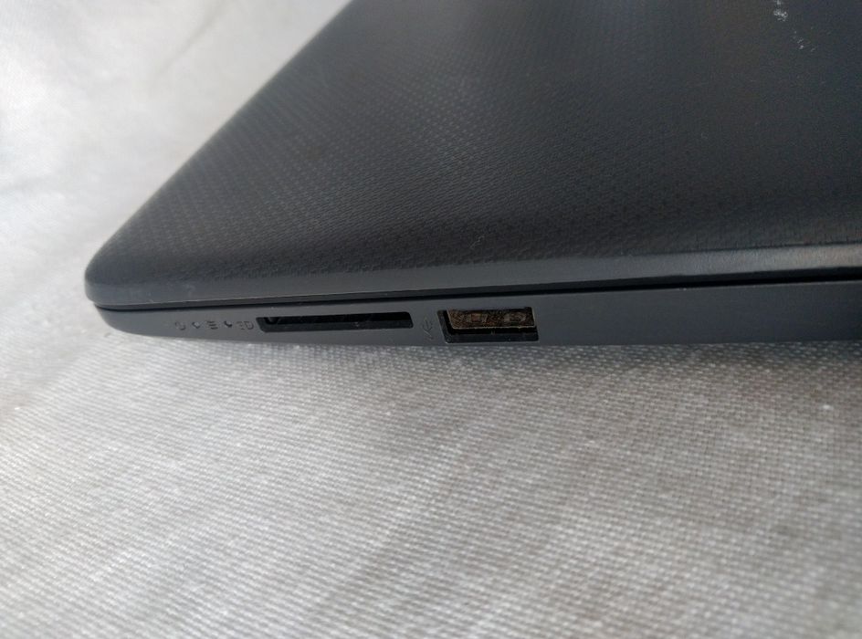 Portátil HP 255 G7 15.6" (Ryzen 3 / 8GB RAM / 256GB NVMe / Win 11 + Office) + Mala