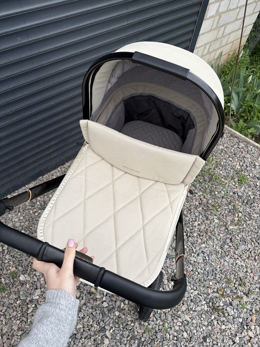 Коляска 3в1 Carrello в ідеалі