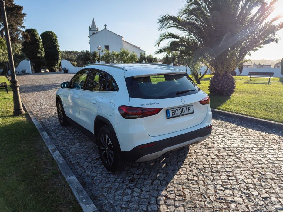 Mercedes GLA250e - 2022 - Híbrido Plug-in - IVA dedutível