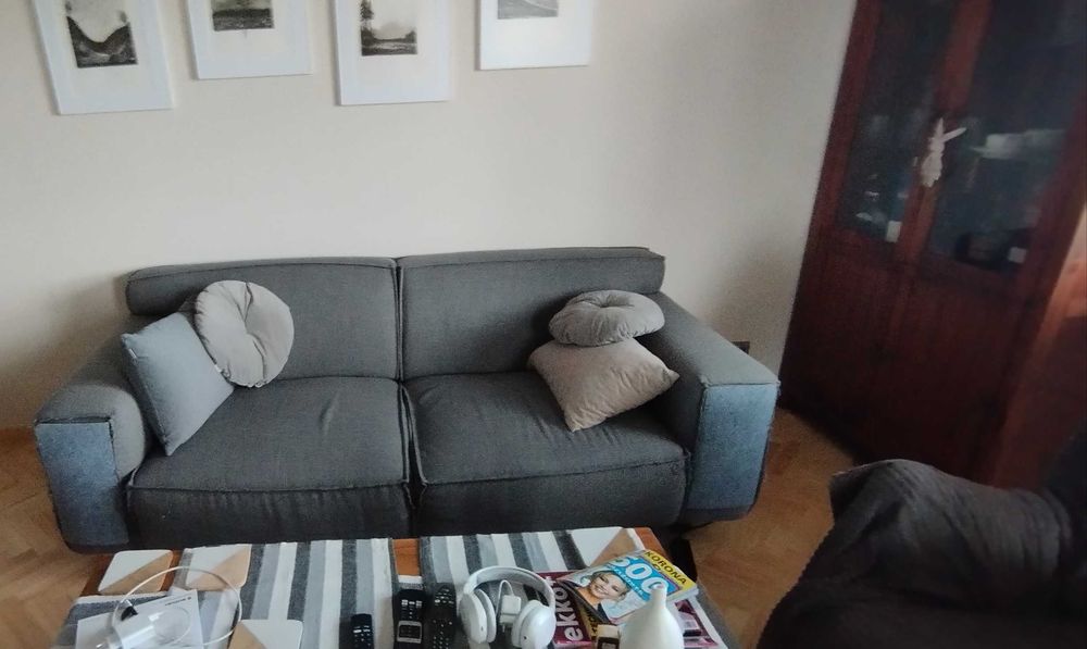 Szara kanapa nowoczesny design