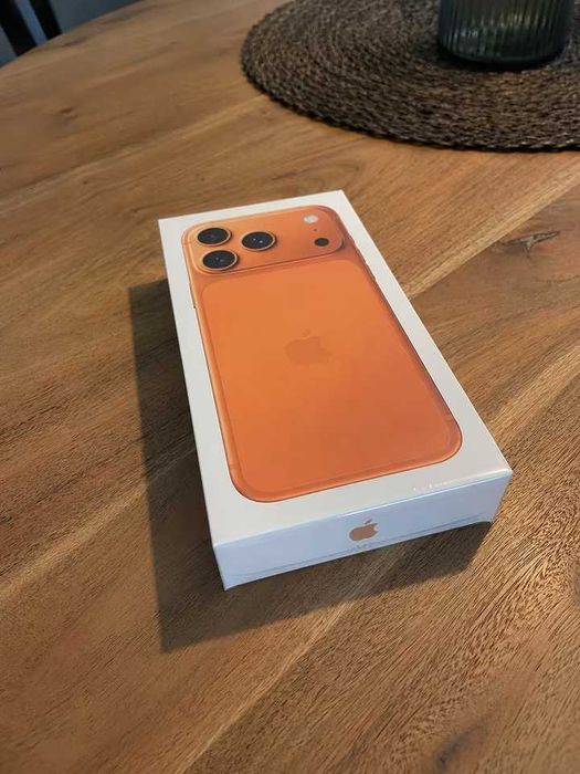 Apple iPhone 17 Pro Max Pomarańczowy 512GB 2 lata Gwarancji