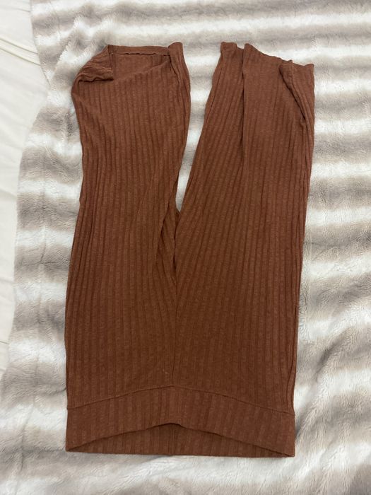 4 pares calças perna larga S