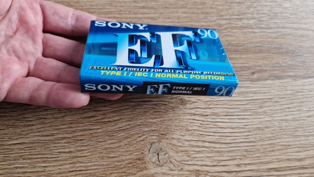 Kaseta magnetofonowa SONY 90  C-90EFB.