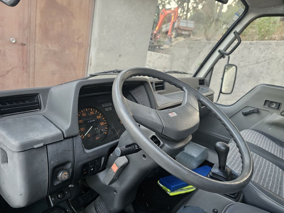Mitsubishi canter bom estado