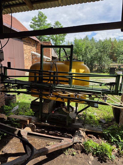 Opryskiwacz 600l 12m