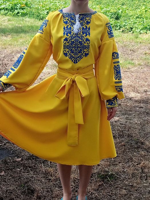 Вишина випускна сукня