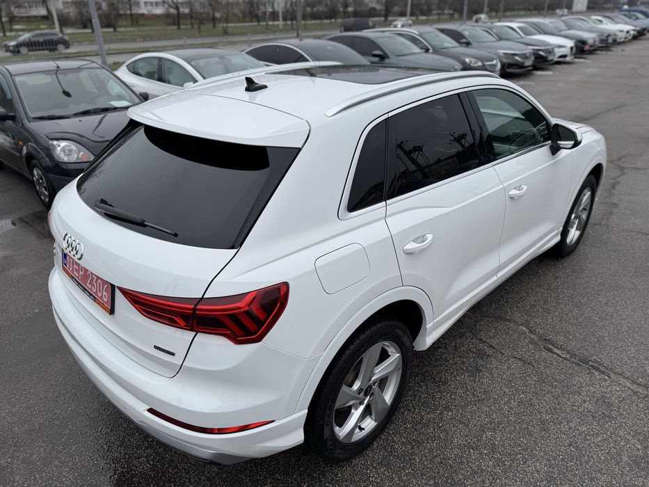 Продам Audi Q3 2l