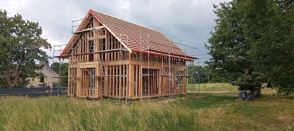 Budowa domów szkieletowych/domków letniskowych/garaży/wiat