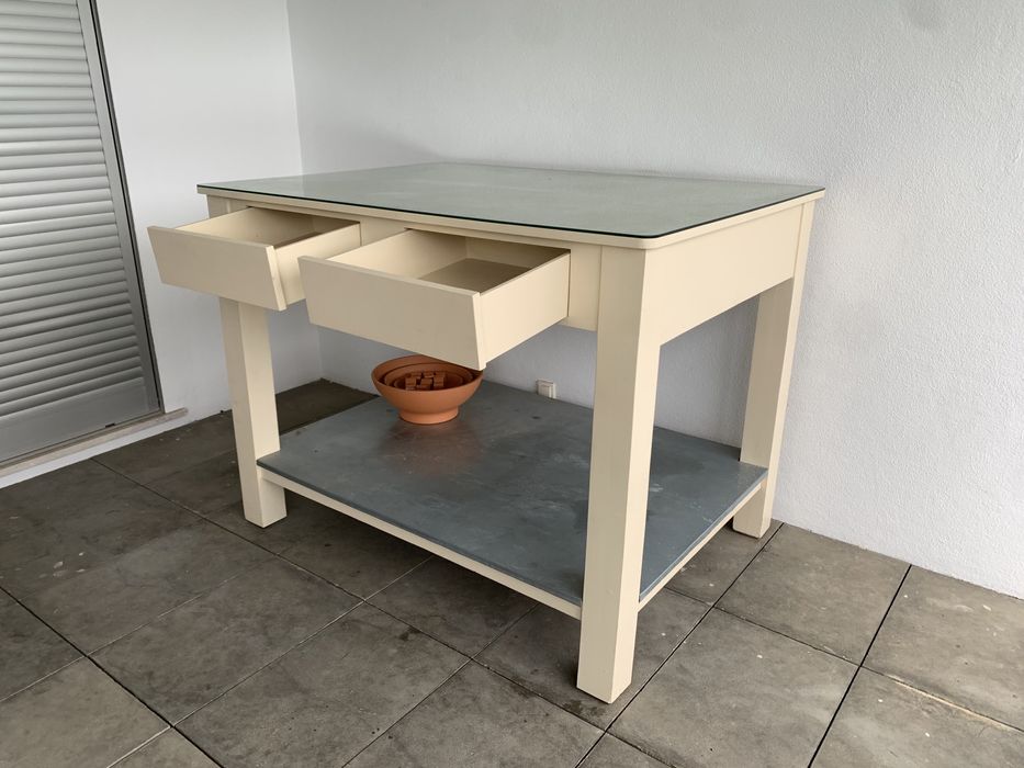 Cadeiras e Mesa Madeira