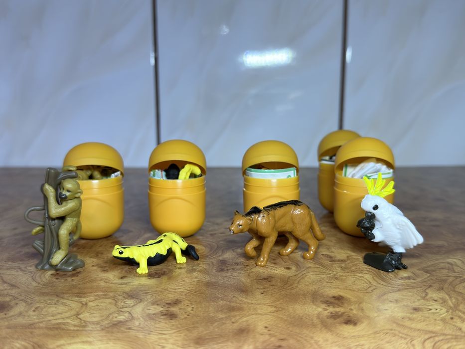 Kinder новорічні 2025, принцеси Disney, Natoons, Minions