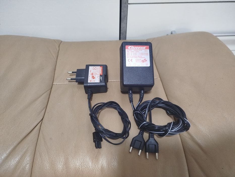 Блоки живлення / зарядні пристрої Carrera (14.8V подвійний та 8.4V RC)