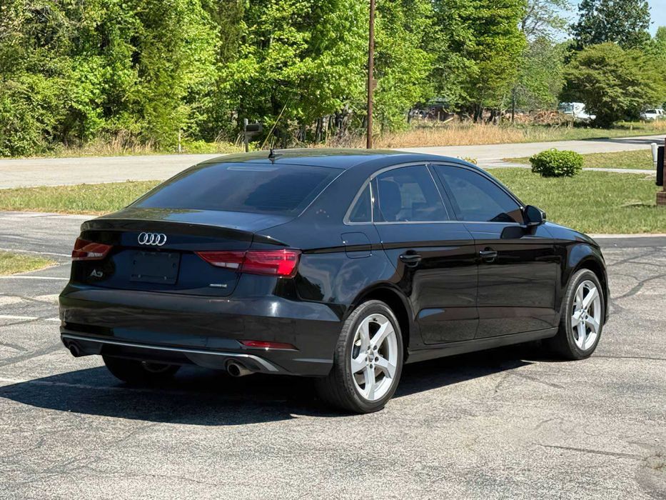 Audi A3 quattro Premium 45 TFSI      2019