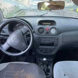 Vendo Citroën C3 2004 Completo! ,  O carro está parado há algum tempo e estou a ofrecer tal como esta.
