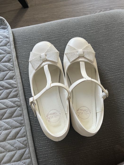 Biale buty rozmiar 34