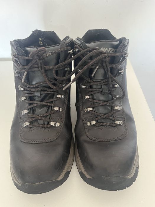 Bota Hi-tec usada