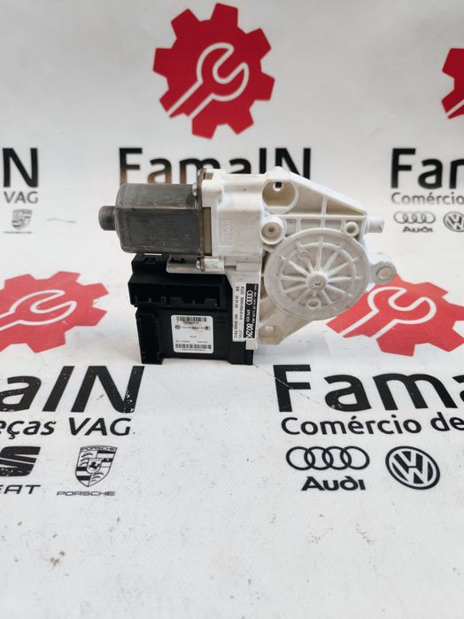 Motor do Elevador Vidro Frente Direito - 8P0959802K