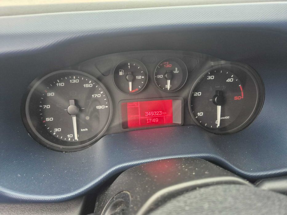 Iveco Daily 35S16 2.3 HPI Klima Długi Wysoki Zabudowa Hak Cena Brutto