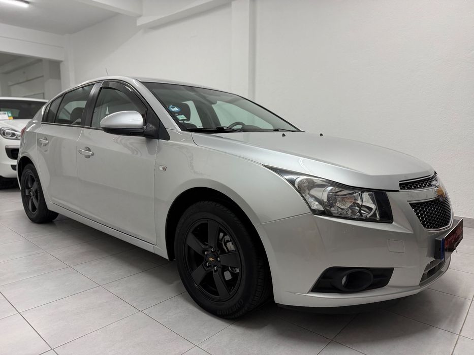 Chevrolet Cruze 1.6 LT