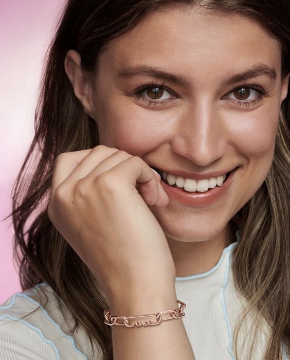 Pandora Me zawieszka wisiorek peace rose gold