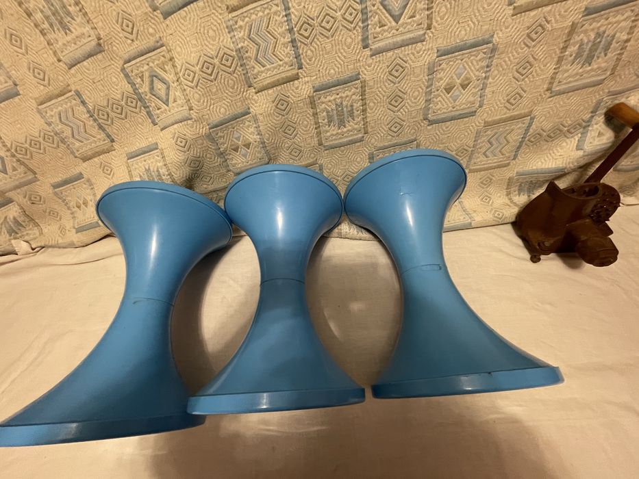 Стулья пластиковые  розборные  оригинальные