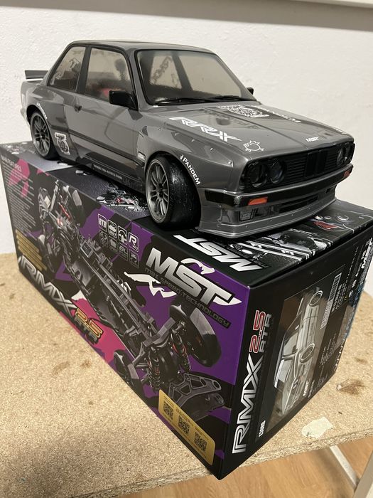 Carro telecomandado deift