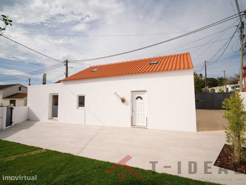 Moradia Renovada Perto Praias