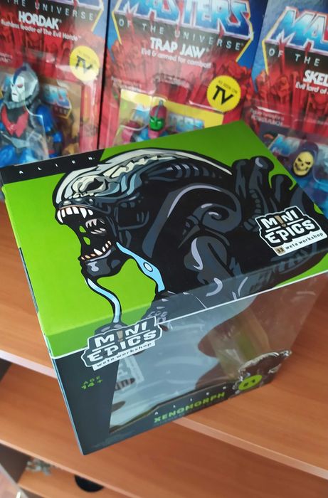 Weta Mini Epics Xenomorph Alien 18 CM