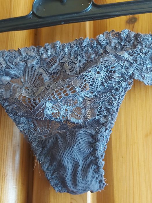 Stringi koronkowe szare damskie  rozmiar S/M