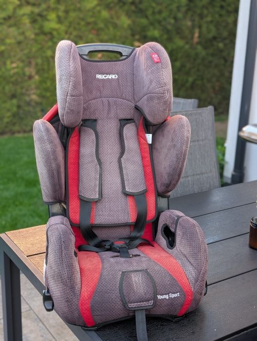 Fotelik samochodowy Recaro 9-18 kg