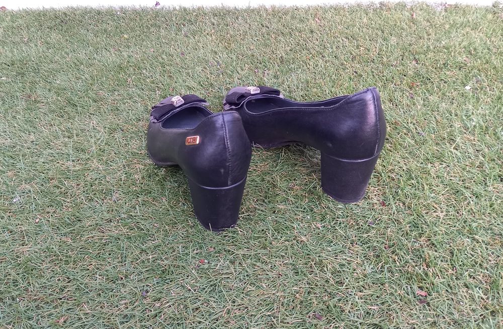 Sapatos de senhora 37