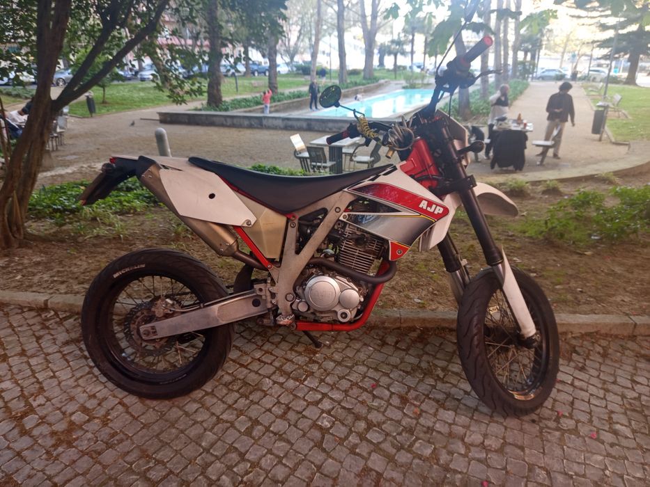AJP pr4 Supermoto 2019