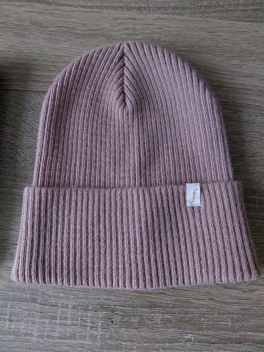 Жіночій комплект,шапка і шарф