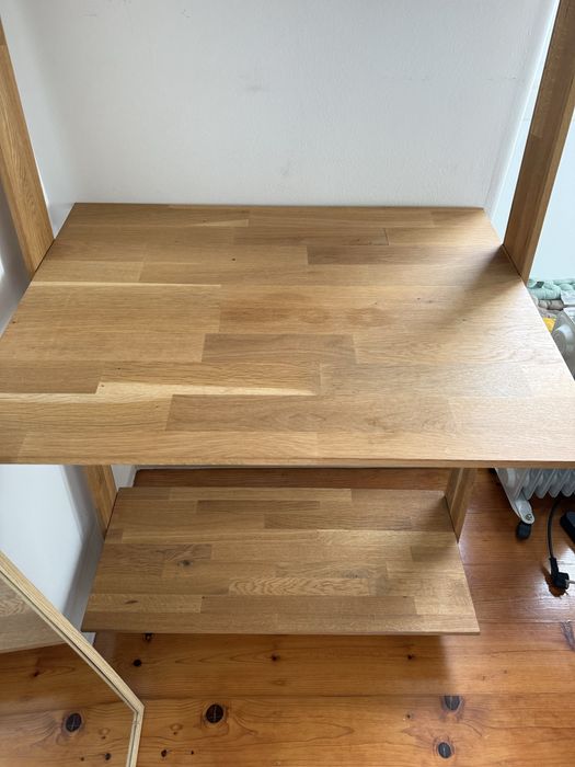 Secretária de fixar a parede