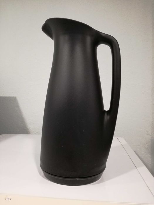 New Tupperware Thermal Jar.424727818378956800