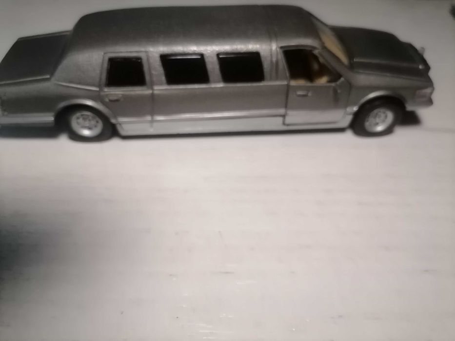 Машинки по 100грн