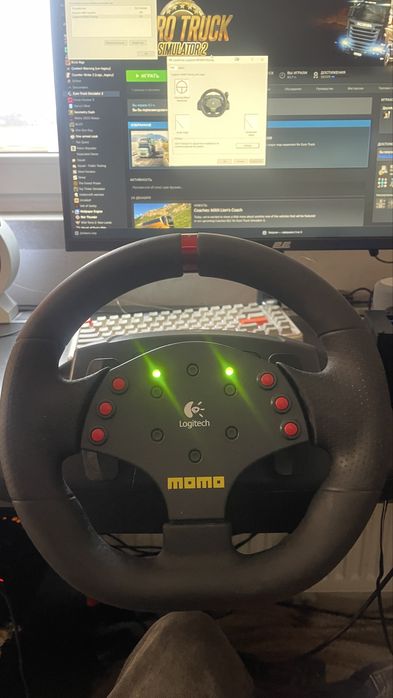 Руль logitech momo 900