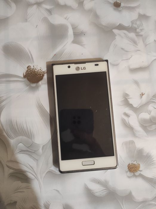 Робочий телефон G lg