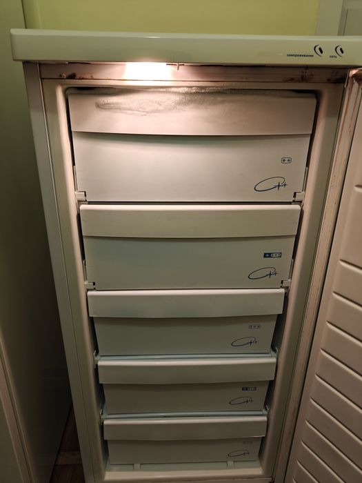 Морозильна камера свияга