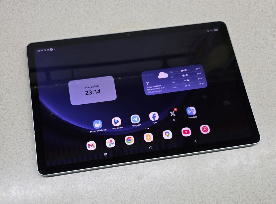 Samsung Galaxy Tab S9 FE 5G 6GB/128 GB (SM-X516B) + чохол-клавіатура