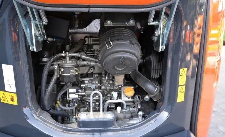 Mini escavadora giratória Hitachi 2023, 3500Kg