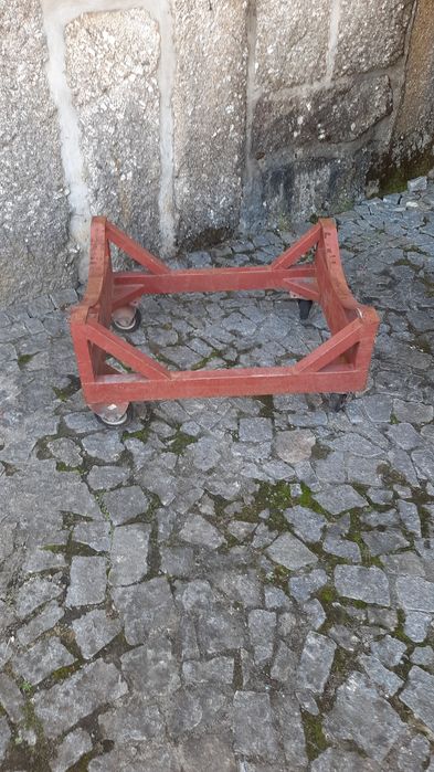 Carrinho para transporte de pipas e coisas grandes e pesadas