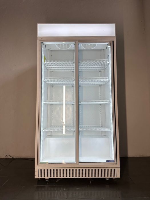 Witryna chlodziarka lodówka 120 cm do napoi i nabialu