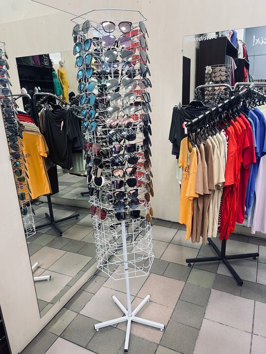 стійка для окулярів металева