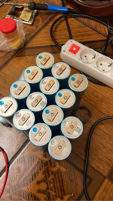 Аккумулятор lifepo4 33140: 515 грн. - Зарядні станції Київ на Olx