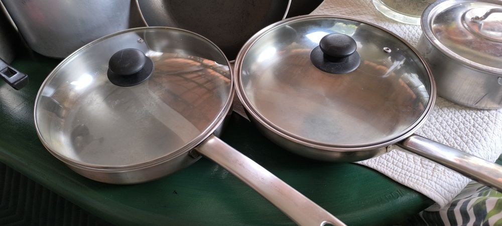 Panelas conjunto em inox e outras por motivo de troca para indução
