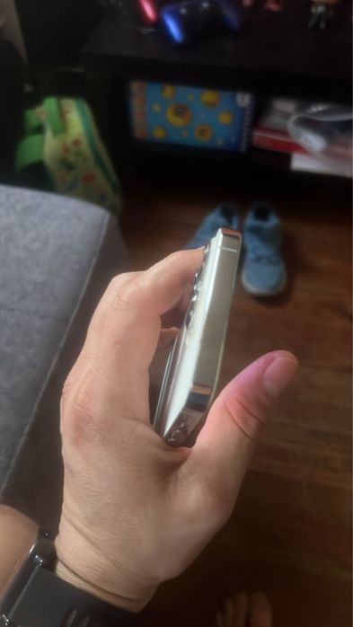 Iphone 13 pro com garantia  e fatura